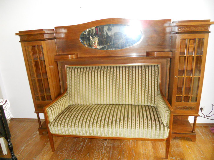 Jungendstil Sofa original Stoff mit Umbau 2 Vitrienen /Spiegel 2 Jungendstil Sofa original Stoff mit Umbau 2 Vitrienen /Spiegel Antiquitaeten 2