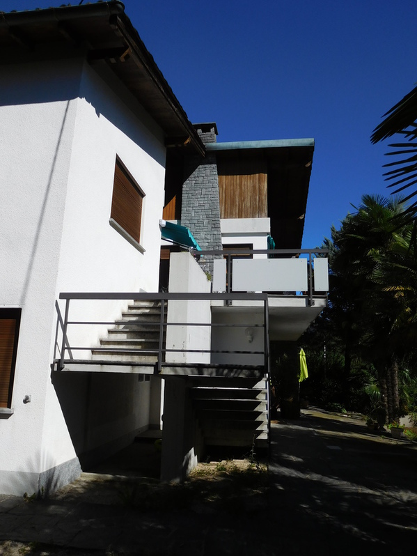 Teilrenoviertes 9.5 Zi Haus an sonniger Lage Teilrenoviertes 9.5 Zi Haus an sonniger Lage Immobilien