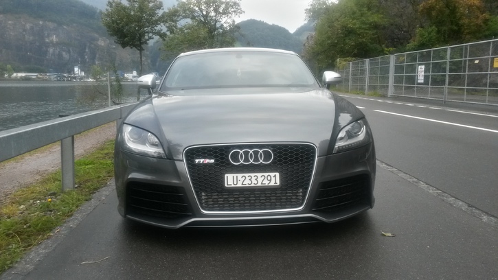 Audi TT RS ca 420 ps und 600 Nm Audi TT RS ca 420 ps und 600 Nm Fahrzeuge