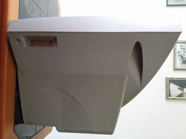 Grundig TV ( Röhre ) 70 cm Bilddiagonale 3 Grundig TV ( Röhre ) 70 cm Bilddiagonale TV & Audio 3