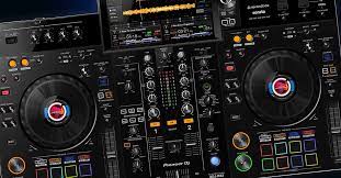 PIONEER DJ DDJ-Pioneer DJ XDJ-XZ📲 +1 780-299-9797 Foto & Video