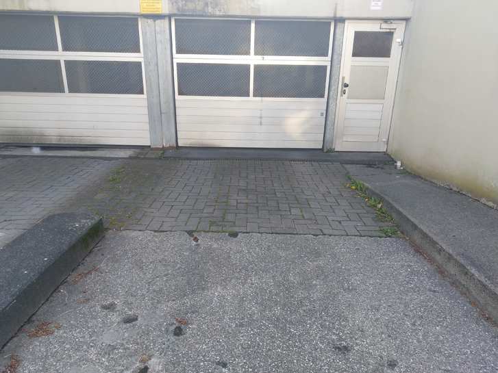 TG Stellplatz Boot KFZ 30457 Hannover Wettbergen 3 TG Stellplatz Boot KFZ 30457 Hannover Wettbergen Immobilien 3
