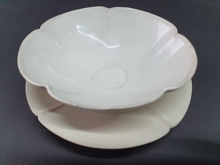 Tang-Dynastie Chinesische Blütenschale mit Untersetzer 4 Tang-Dynastie Chinesische Blütenschale mit Untersetzer Antiquitaeten 4