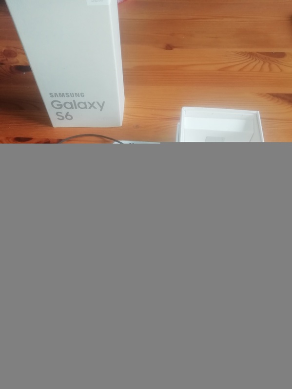 Verkaufe mein Samsung S6, sehr gepflegt, keinerlei Kratzer usw Verkaufe mein Samsung S6, sehr gepflegt, keinerlei Kratzer usw Telefon & Navigation