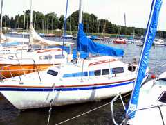 Neptun 22 - für 3 bis 4 Segler<br><br>Der ideale Jollenkreuzer für das Steinhuder Meer mit Übe