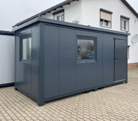Ideal für die Arbeit
<br>
<br>Merkmale:
<br>
<br>Maße: 6 m x 3 m
<br>Innenhöhe: 2,45 m
<br>Sandwich