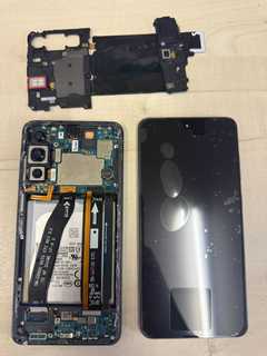 Bei Cityphone24 erhalten Sie kompetente Handy Reparatur in Stuttgart. Wir reparieren Displays, Akku