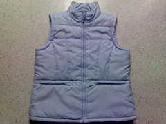 Größe 40/42<br><br>Farbe: Hellblau Marke: Identic vorne mit Taschen mit einem Reißverschluss T