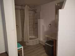 Wir vermissen wochenweise eine kleine möblierte Souterrain Wohnung an Monteure in Witten/Grenze Do