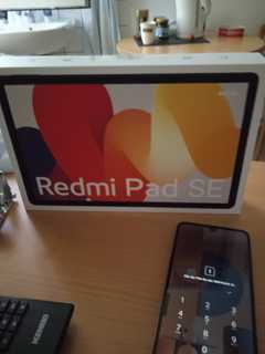 Verkaufe mein neues Handy und Tablet von redmi noch nie benutzt.